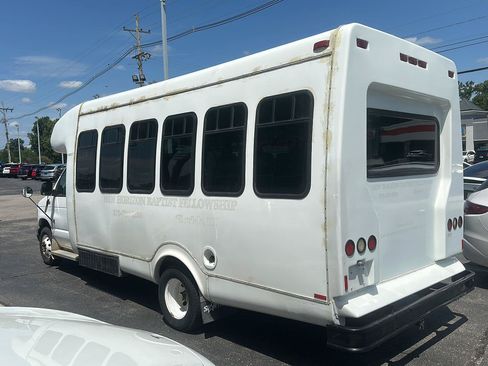 Used 2003 Ford E-450 and Econoline 450 RWD image 5