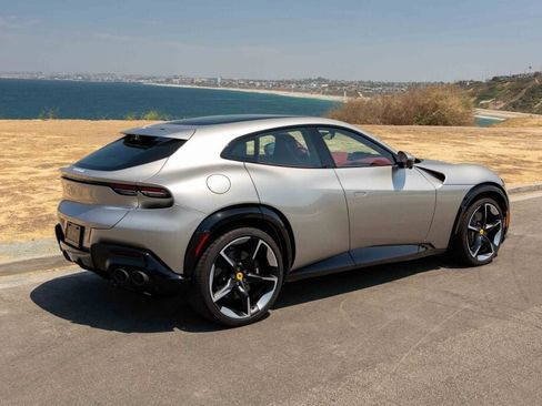 Certified 2025 Ferrari Purosangue image 2