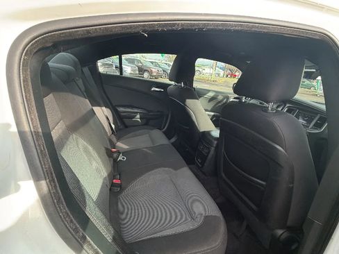 Used 2018 Dodge Charger SXT w/ Blacktop Package image 12