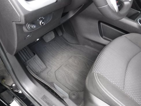 Used 2022 GMC Terrain SLE w/ LPO, Floor Liner Package FWD image 13