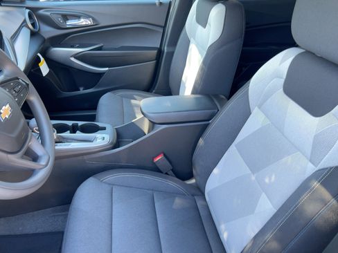New 2026 Chevrolet Trax LS w/ LS Convenience Package FWD image 21