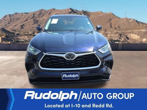 Used 2021 Toyota Highlander L FWD image 8