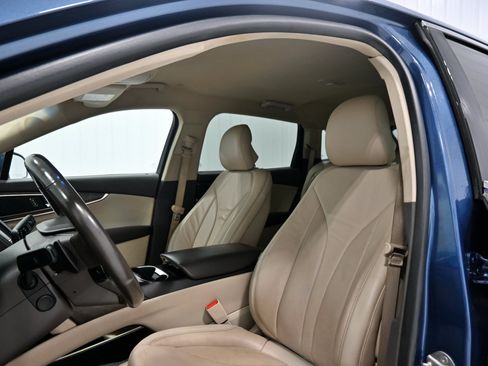 Used 2019 Lincoln Nautilus Select AWD/4WD image 6