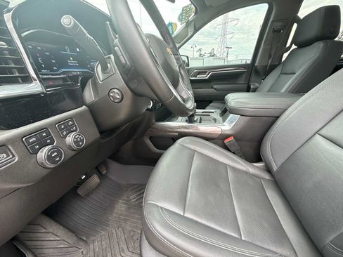 Certified 2023 Chevrolet Silverado 1500 LTZ w/ LTZ Premium Package AWD/4WD image 35