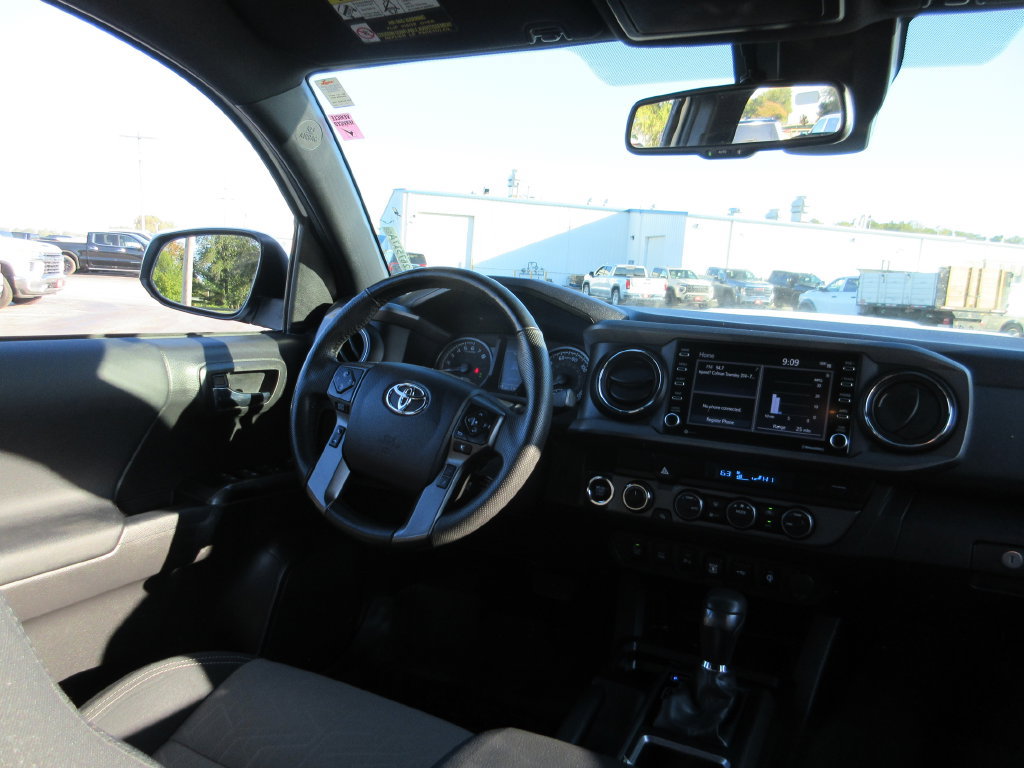 Used 2023 Toyota Tacoma TRD Sport w/ Technology Package AWD/4WD image 22