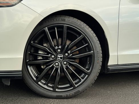 Certified 2023 Honda Accord Touring image 36