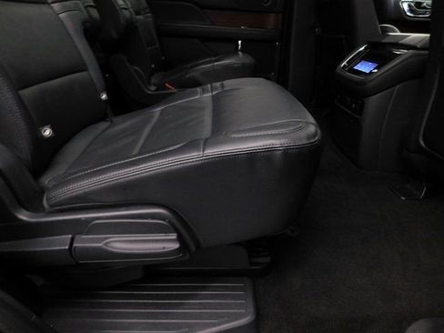 Used 2023 Lincoln Navigator Reserve image 30