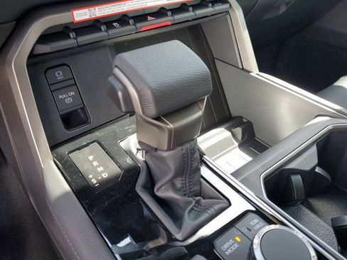 New 2026 Toyota Tundra Limited AWD/4WD image 19