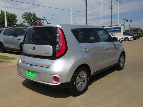 Used 2017 Kia Soul EV-e image 6