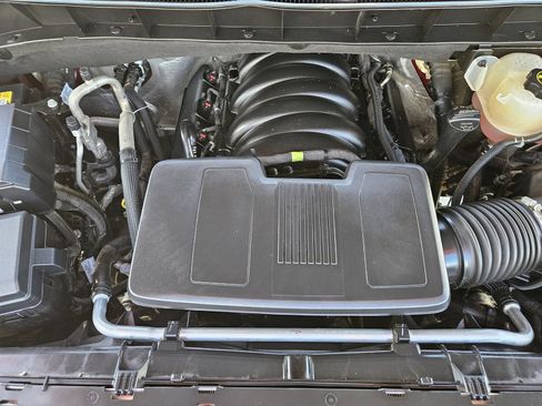 Used 2024 Chevrolet Silverado 1500 LT RWD image 30