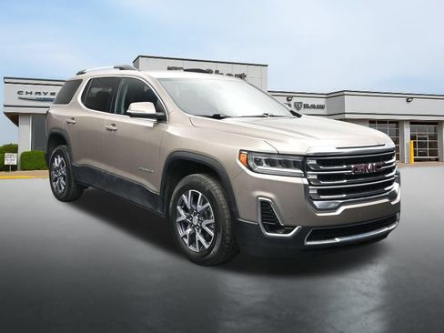 Used 2023 GMC Acadia SLT w/ Preferred Package FWD image 7