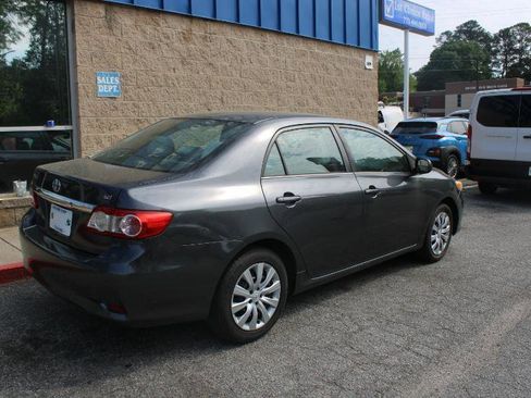 Used 2013 Toyota Corolla LE FWD image 4
