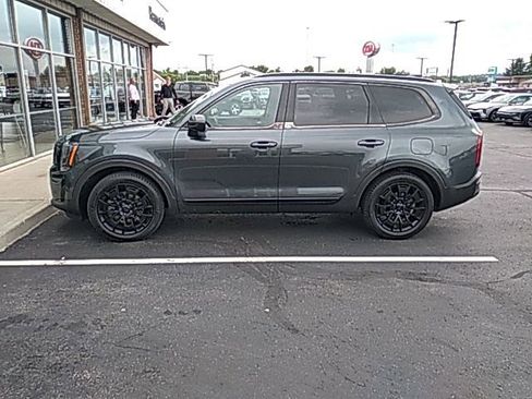 Used 2021 Kia Telluride EX w/ EX Premium Package AWD/4WD image 1