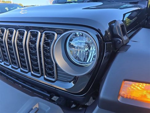 New 2026 Jeep Wrangler Sport S image 30