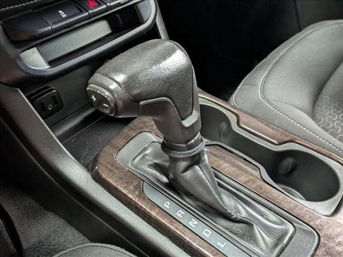 Used 2019 GMC Canyon SLE w/ SLE Convenience Package image 14