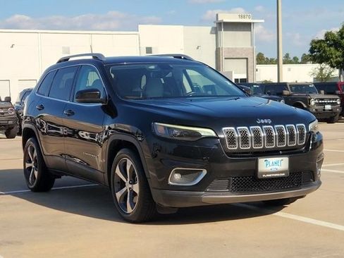 Used 2019 Jeep Cherokee Limited FWD image 3