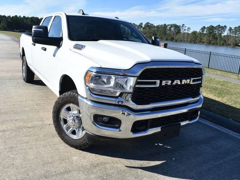 Used 2024 RAM 2500 Tradesman w/ Chrome Appearance Group image 2