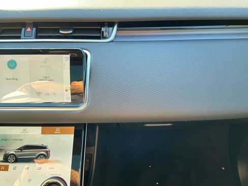 Used 2023 Land Rover Range Rover Evoque S AWD/4WD image 12