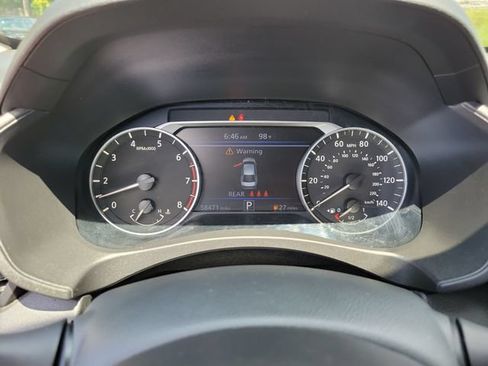 Used 2024 Nissan Altima 2.5 SV FWD image 25