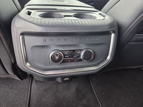 New 2025 Ford Expedition Platinum w/ Stealth Performance Package image 18