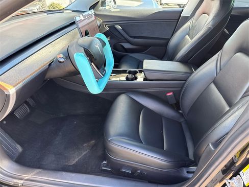 Used 2019 Tesla Model 3 Standard Range Plus image 25