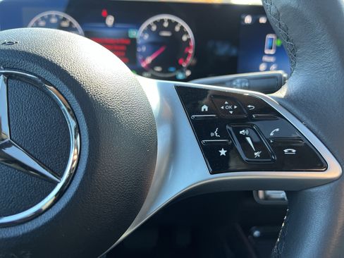 Certified 2024 Mercedes-Benz GLB 250 250 image 20