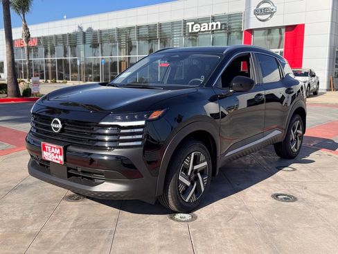 New 2026 Nissan Kicks SV image 4