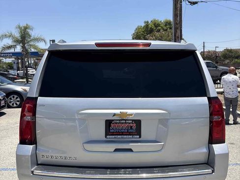 Used 2016 Chevrolet Suburban LTZ RWD image 6