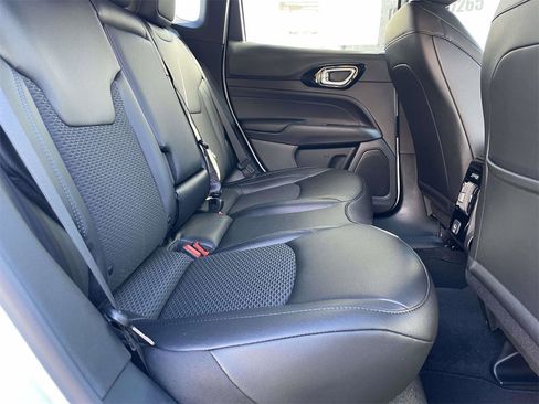 New 2026 Jeep Compass Latitude image 31