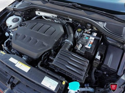 Used 2024 Volkswagen GTI Autobahn image 48