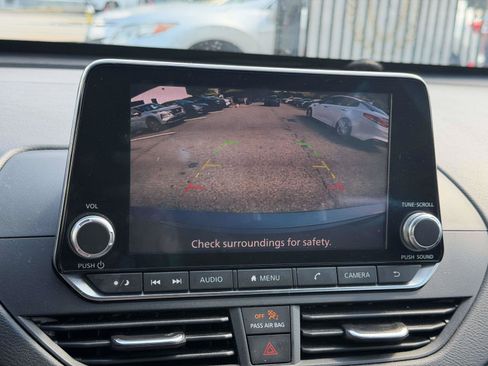 Used 2019 Nissan Altima 2.5 S FWD image 32