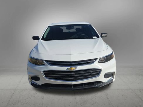 Used 2018 Chevrolet Malibu LS image 9
