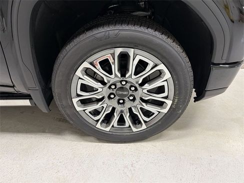 New 2026 GMC Sierra 1500 Denali Ultimate image 14