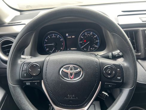 Used 2018 Toyota RAV4 LE w/ All Weather Liner Package FWD image 12