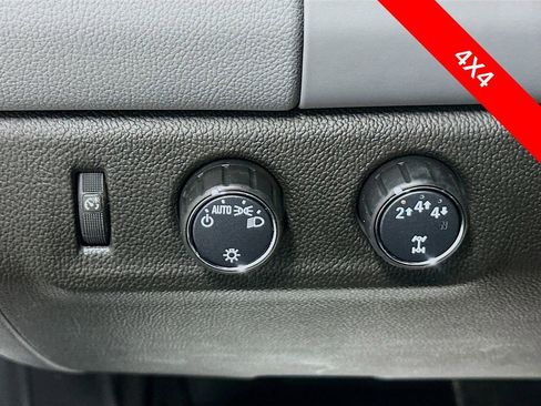 Used 2021 Chevrolet Colorado W/T w/ Custom Special Edition AWD/4WD image 11