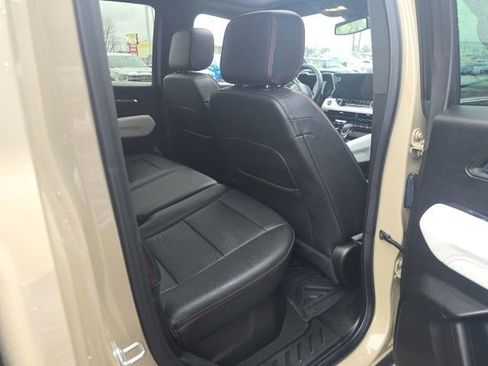 Used 2024 GMC Canyon AT4X w/ AT4X AEV Edition image 41