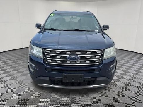 Used 2016 Ford Explorer XLT AWD/4WD image 12