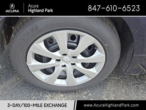 Used 2025 Toyota Corolla LE FWD image 11