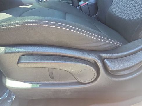 Used 2019 Kia Soul + FWD image 11