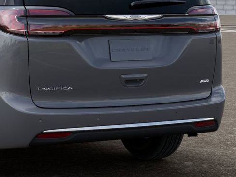 New 2025 Chrysler Pacifica Select image 13