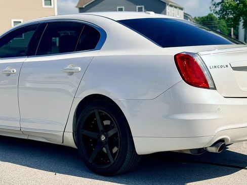 Used 2012 Lincoln MKS AWD image 5