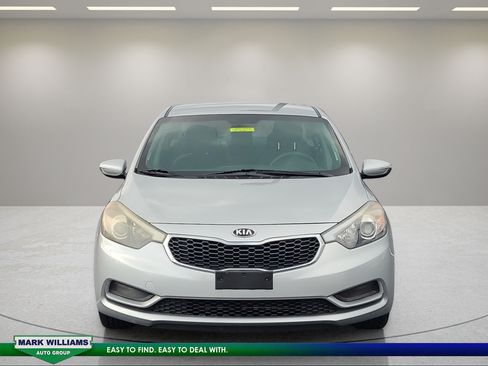 Used 2015 Kia Forte LX w/ Popular Package FWD image 9