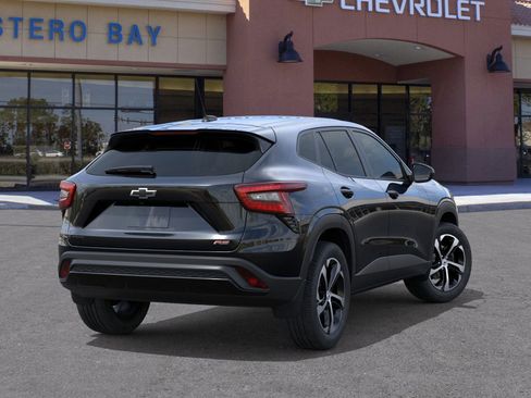 New 2026 Chevrolet Trax RS w/ Sunroof Package image 28