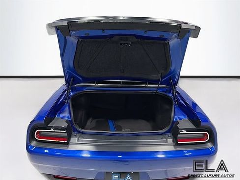 Used 2018 Dodge Challenger R/T RWD image 26