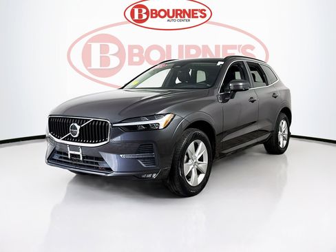 Used 2022 Volvo XC60 B5 Momentum AWD/4WD image 7