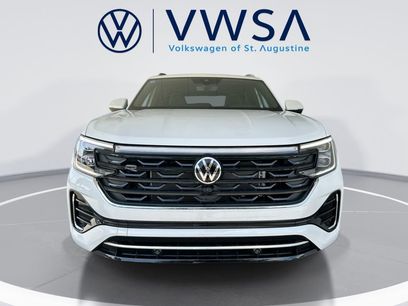 New 2025 Volkswagen Atlas Cross Sport SEL Premium R-Line