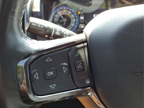Used 2022 RAM 1500 Limited w/ Body Color Bumper Group AWD/4WD image 16
