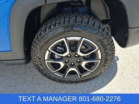 New 2026 Jeep Compass Trailhawk w/ Sun, Sound & Navigation Group AWD/4WD image 11