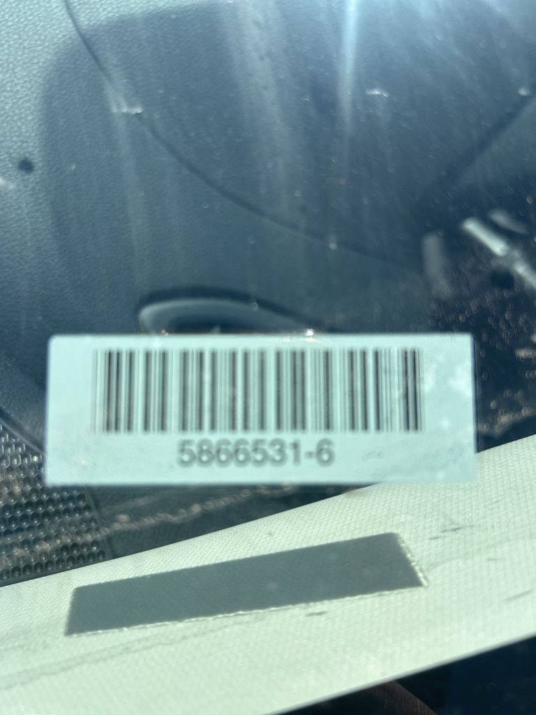 Used 2025 Subaru Crosstrek 2.5i Premium AWD/4WD image 2