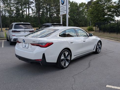 Used 2025 BMW i4 eDrive40 w/ M Sport Package RWD image 3